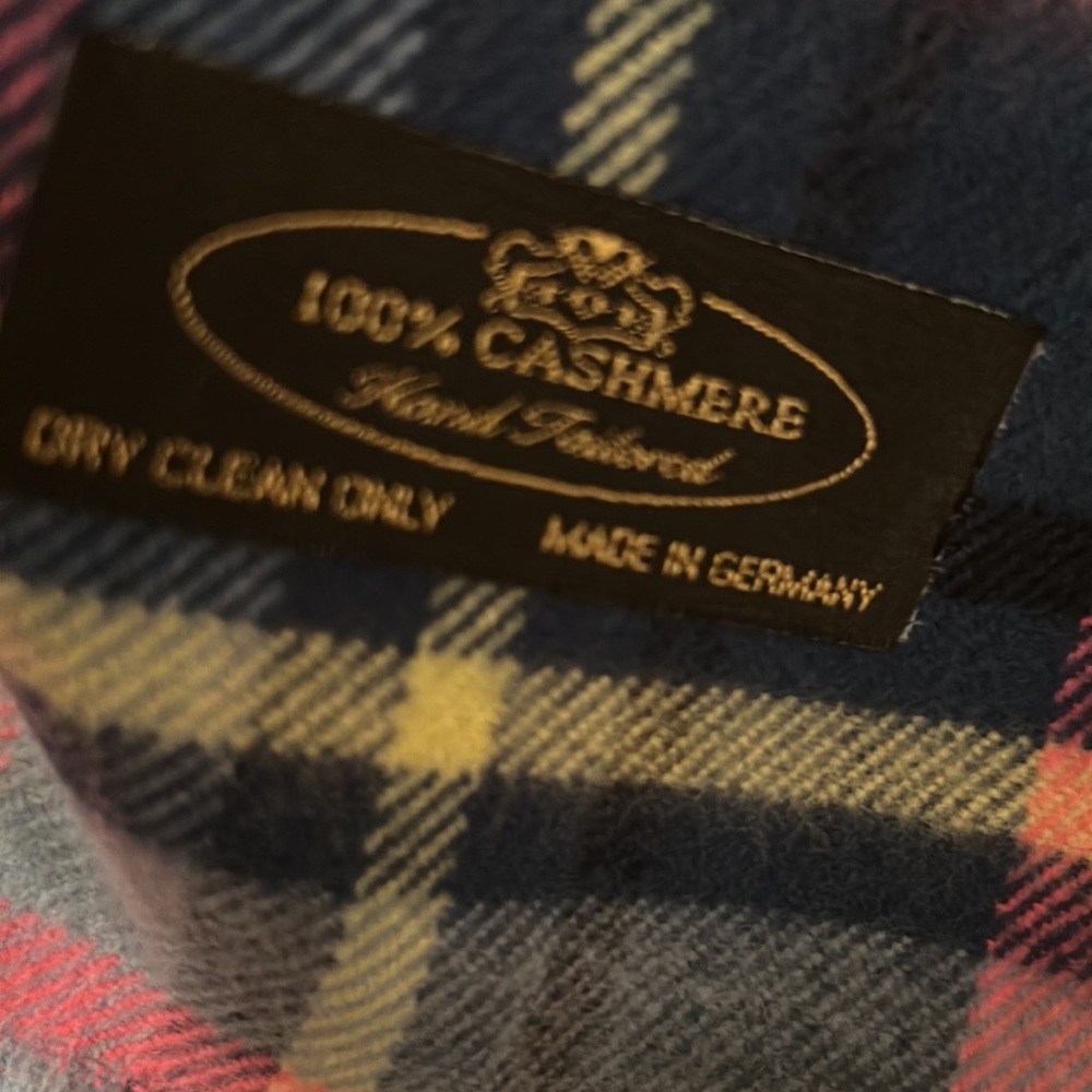MARKDOWN SALE!!  100% Cashmere LONG Scarf - Picture 4 of 8